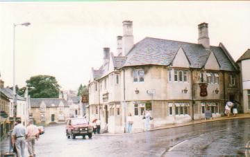 London Pub and Resturant